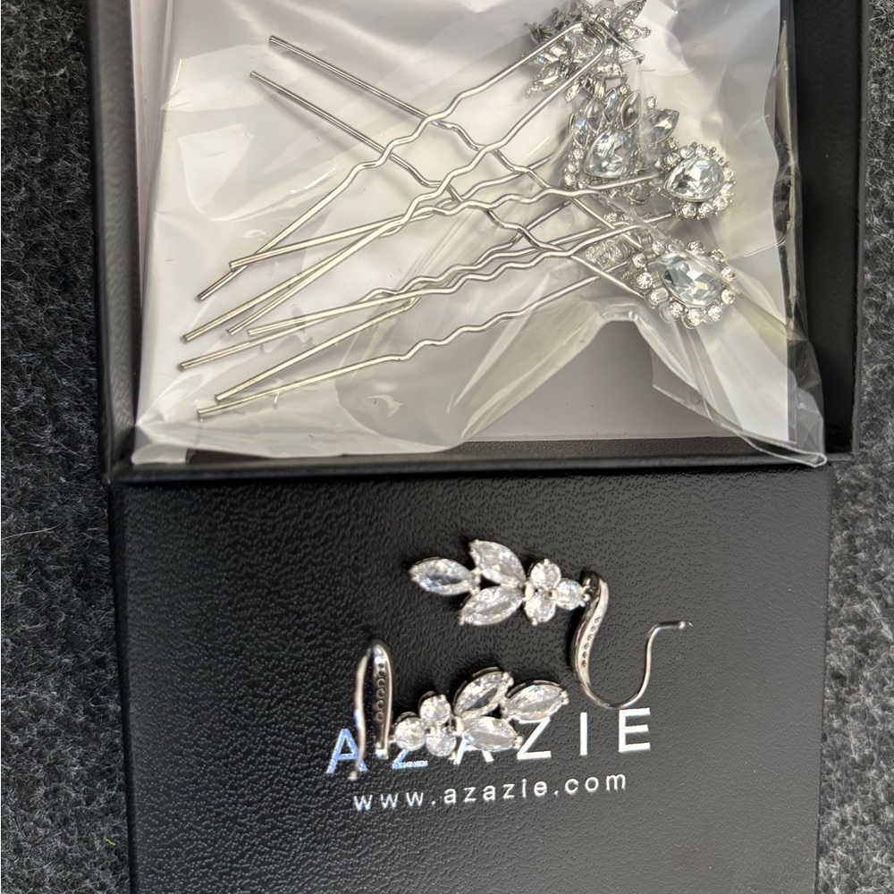 Hair pieces and earrings